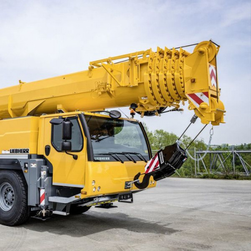 Truck crane XCMG QAY 500 Truck crane XCMG QAY 500